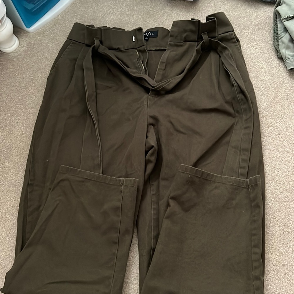 PacSun Green Paperbag Pants with Belt